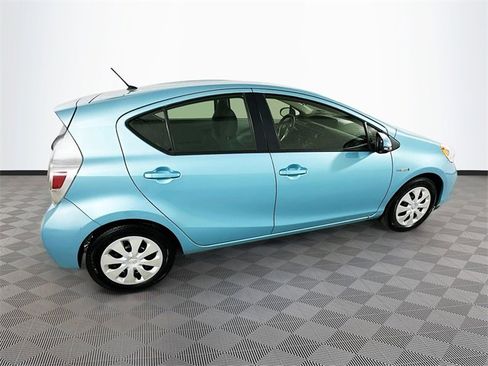 Used 2014 Toyota Prius C Two image 8