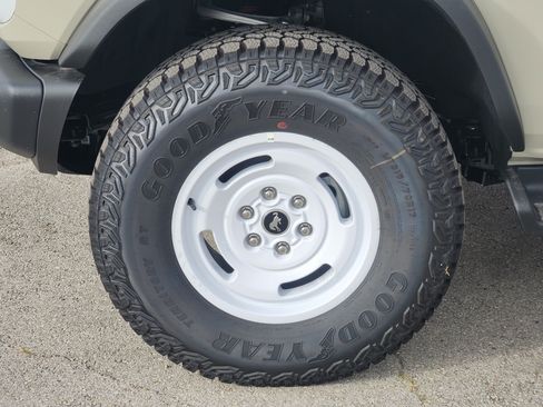 New 2026 Ford Bronco Heritage Edition AWD/4WD image 7