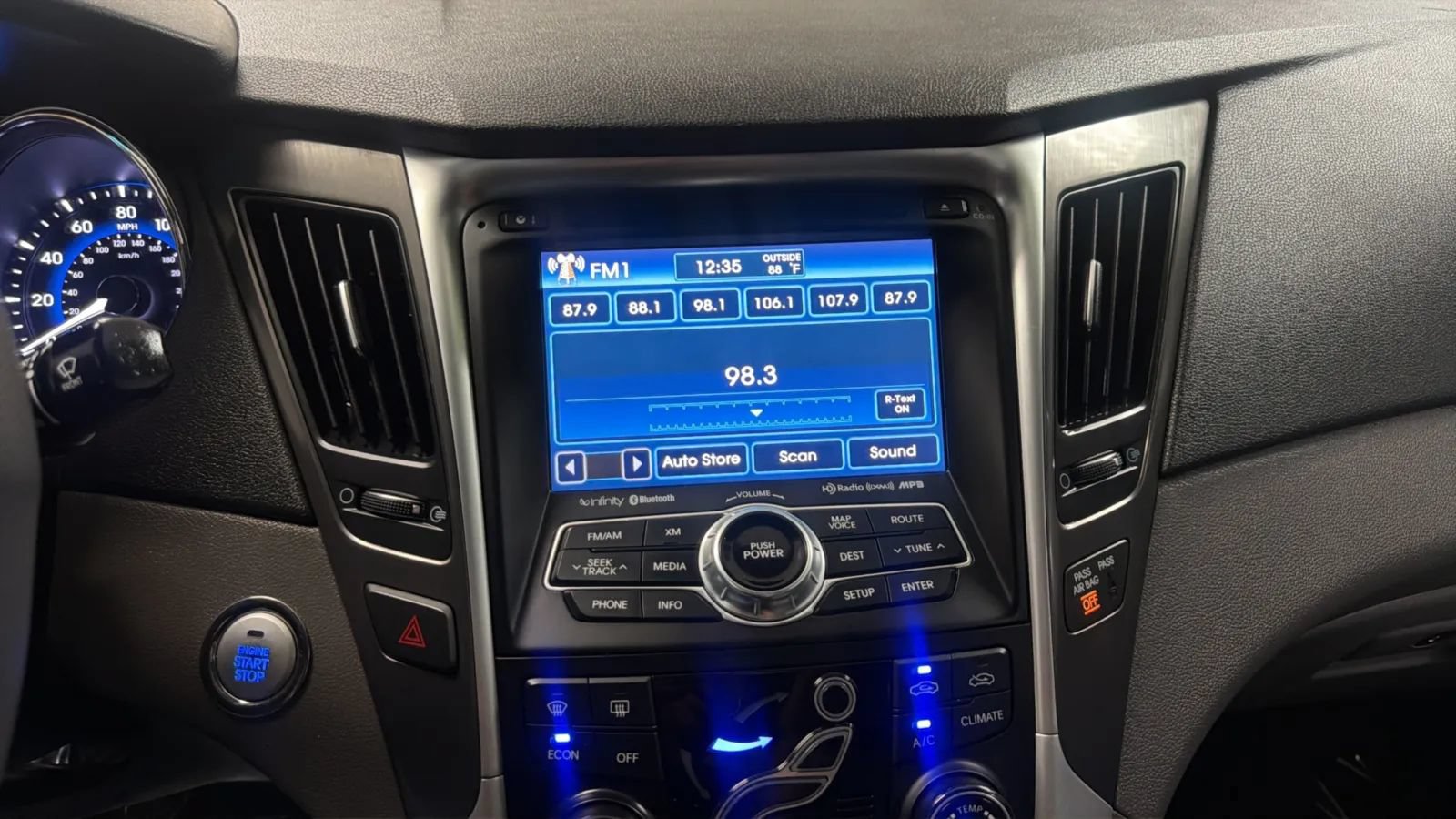 Used 2014 Hyundai Sonata Limited w/ Panoramic Sunroof Package 02 FWD image 13