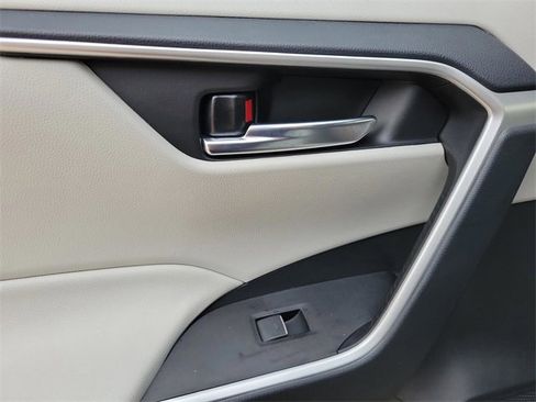 Used 2024 Toyota RAV4 XLE image 20