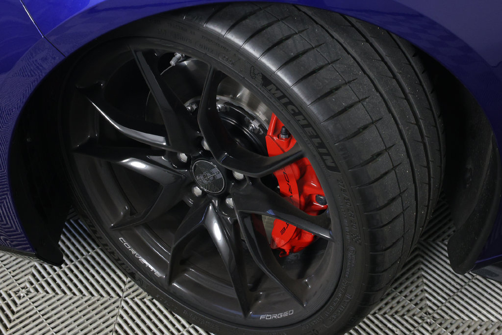 Used 2027 Chevrolet Corvette Grand Sport w/ Z52 Sport Performance Package RWD image 42