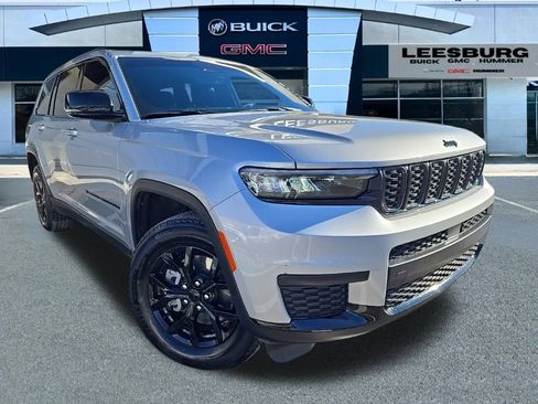 Used 2025 Jeep Grand Cherokee L Altitude image 1