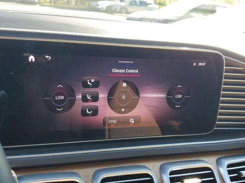 Used 2024 Mercedes-Benz GLE 350 4MATIC image 19