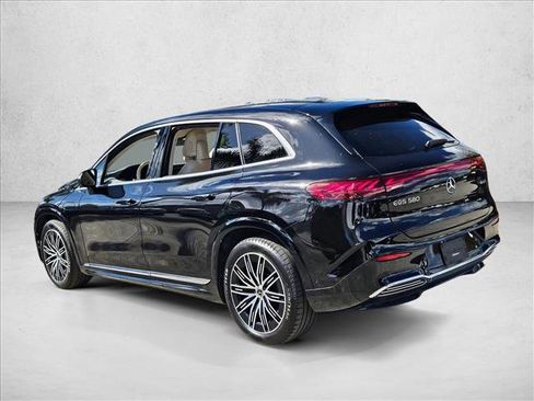 Used 2023 Mercedes-Benz EQS 580 4MATIC SUV image 7