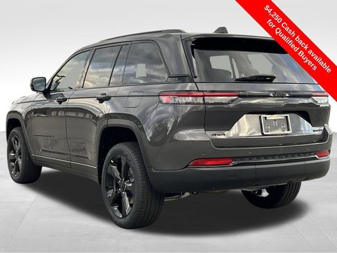 New 2025 Jeep Grand Cherokee Limited w/ Black Appearance Package image 29