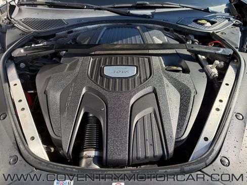 Used 2017 Porsche Panamera 4 image 15