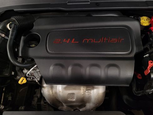 Used 2021 Jeep Compass Latitude w/ Driver Assistance Group FWD image 30