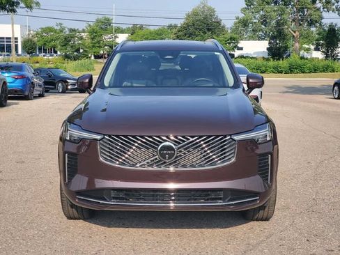 Certified 2025 Volvo XC90 B6 Ultra w/ Protection Package AWD/4WD image 2