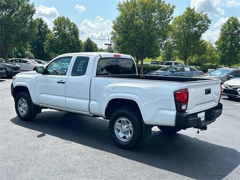 Used 2023 Toyota Tacoma SR image 6