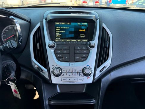 Used 2017 GMC Terrain SLT w/ Driver Alert Package I FWD image 13