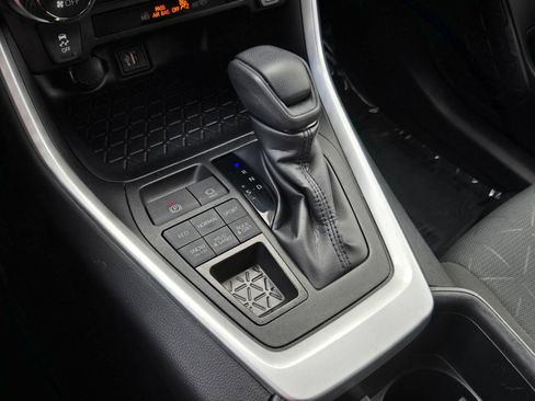 Certified 2025 Toyota RAV4 XLE AWD/4WD image 16