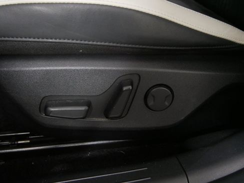 Used 2023 Kia EV6 GT-Line w/ GT-Line Suede Seat Package AWD/4WD image 18