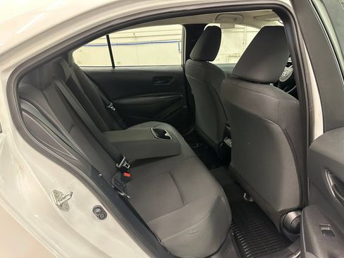 Used 2025 Toyota Corolla LE FWD image 26