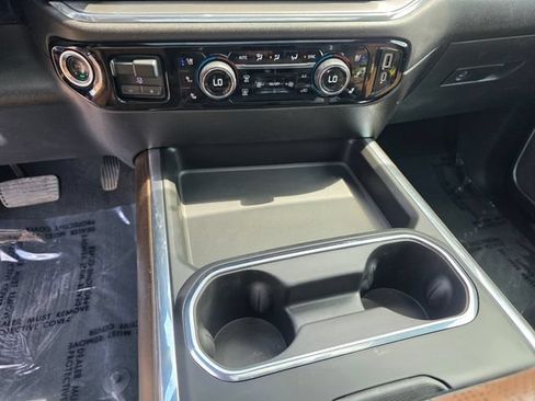 Used 2025 Chevrolet Silverado 2500 High Country w/ Technology Package AWD/4WD image 25