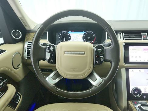 Used 2019 Land Rover Range Rover HSE image 16