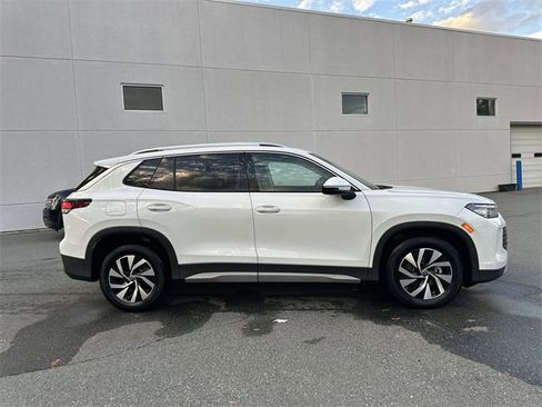 New 2025 Volkswagen Tiguan S image 6