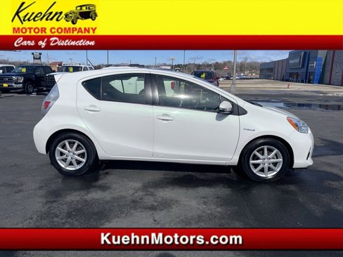 Used 2014 Toyota Prius C Three image 1