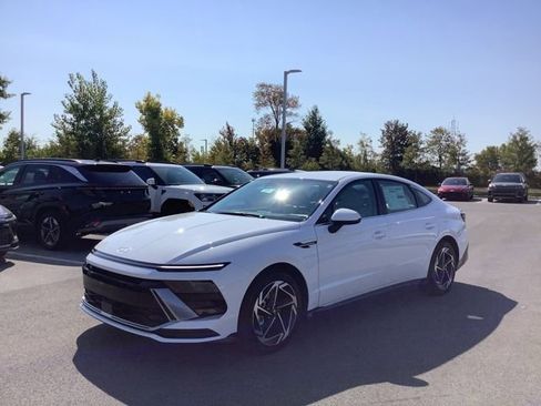 New 2026 Hyundai Sonata SEL image 1
