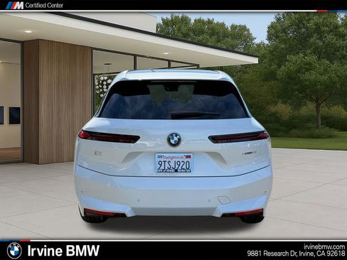 Used 2026 BMW iX xDrive60 w/ Premium Package image 10