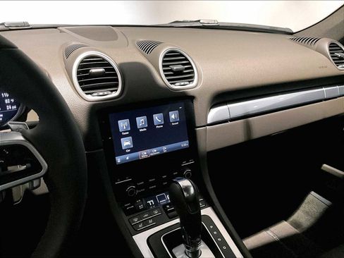 Used 2025 Porsche 718 Cayman w/ Premium Package image 19