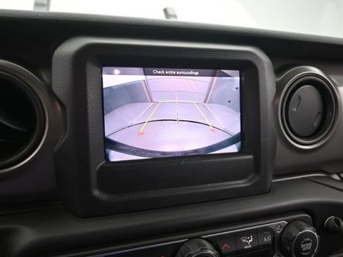 Used 2022 Jeep Wrangler Unlimited Sport AWD/4WD image 35