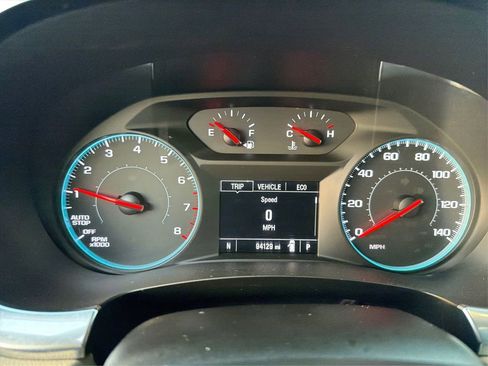 Used 2022 Chevrolet Traverse LS image 15