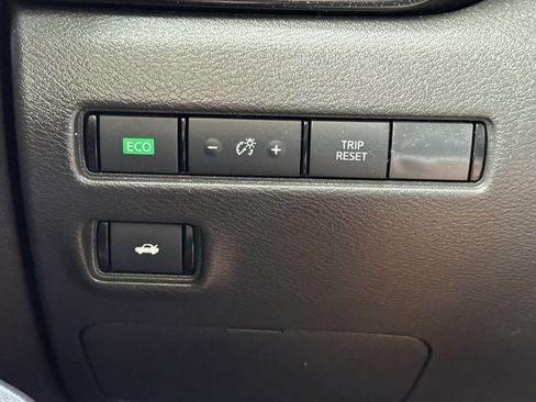 Used 2021 Nissan Sentra SV FWD image 31