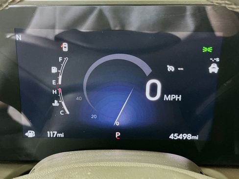 Used 2024 Buick Encore GX Sport Touring AWD/4WD image 10