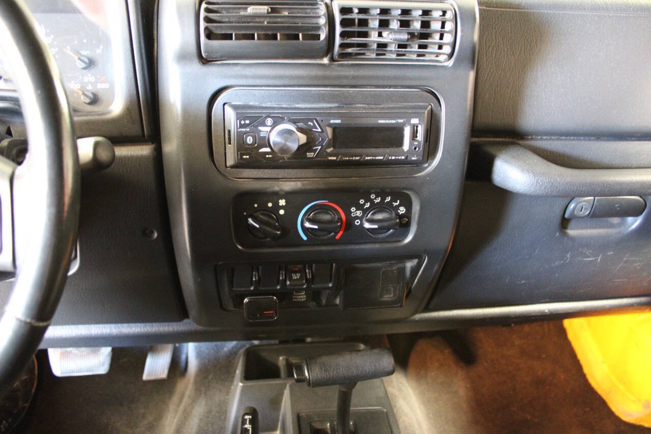 Used 2005 Jeep Wrangler Sport w/ 30" Tire & Wheel Group AWD/4WD image 31