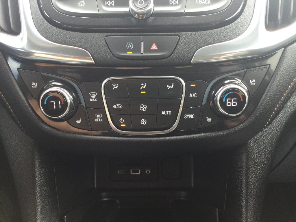 Used 2024 Chevrolet Equinox Premier FWD image 24