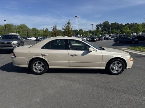 Used 2001 Lincoln LS RWD image 8