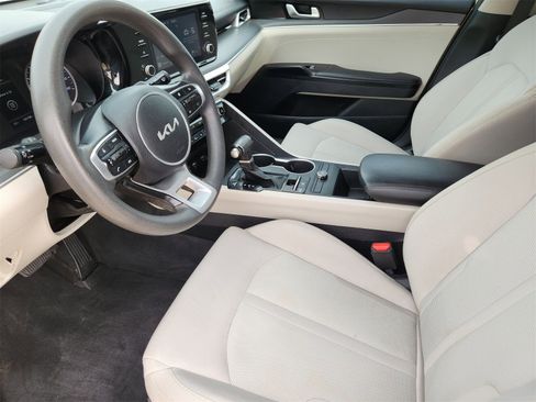 Used 2022 Kia K5 LXS image 22
