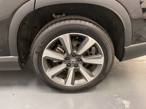 Certified 2024 Honda Pilot Elite image 33