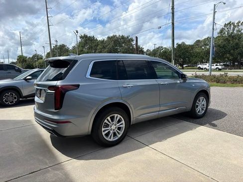 Used 2024 Cadillac XT6 Luxury FWD image 4