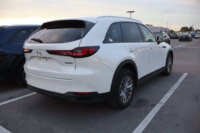 Used 2024 MAZDA CX-90 3.3 Turbo w/ Preferred Package AWD/4WD image 2
