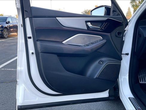 Used 2023 Acura MDX A-Spec image 25