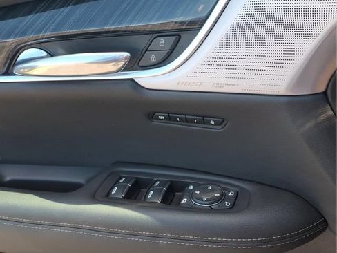 Used 2024 Cadillac XT6 Premium Luxury w/ LPO, Floor Liner Package AWD/4WD image 17