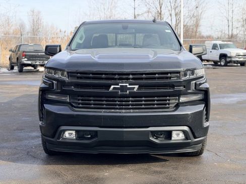 Used 2019 Chevrolet Silverado 1500 RST image 2