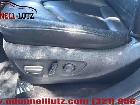 Used 2023 Toyota Highlander XLE FWD image 8