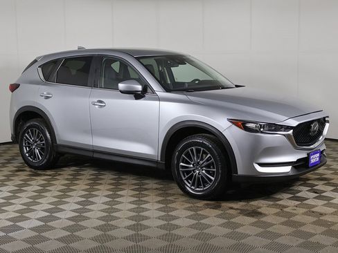 Used 2019 MAZDA CX-5 Touring image 2