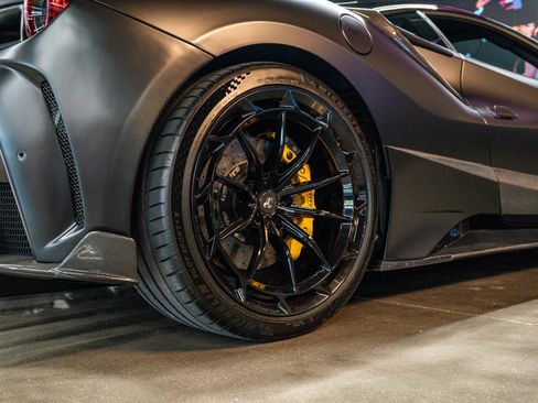 Used 2016 Ferrari 488 GTB RWD image 18