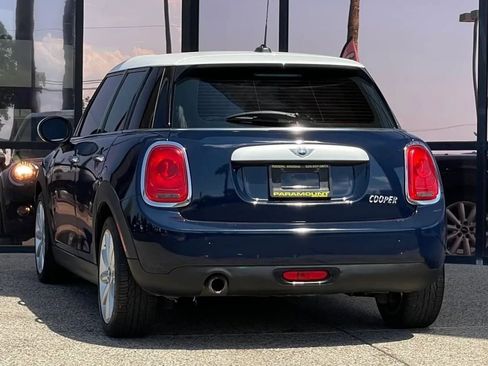 Used 2015 MINI Cooper 4-Door Hardtop image 9