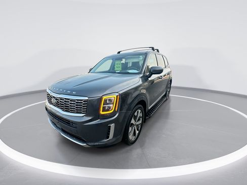 Used 2021 Kia Telluride EX w/ EX Premium Package AWD/4WD image 4