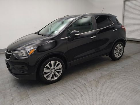Used 2019 Buick Encore Preferred image 2