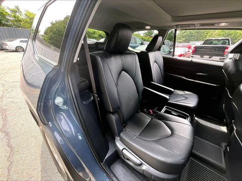 Used 2025 Toyota Grand Highlander AWD Hybrid image 15