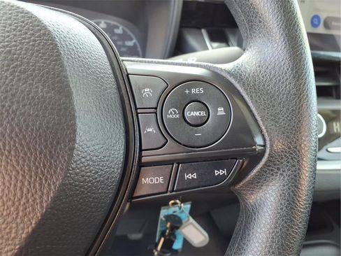 Used 2024 Toyota Corolla LE image 23