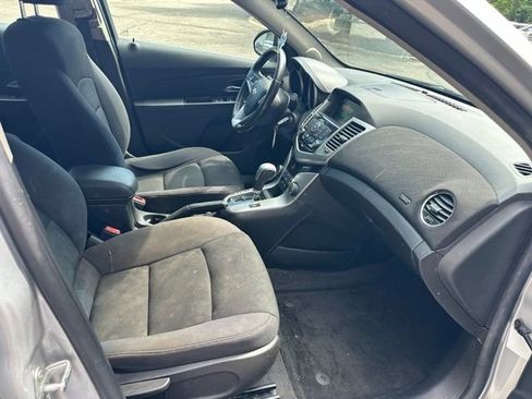 Used 2013 Chevrolet Cruze LT FWD image 30