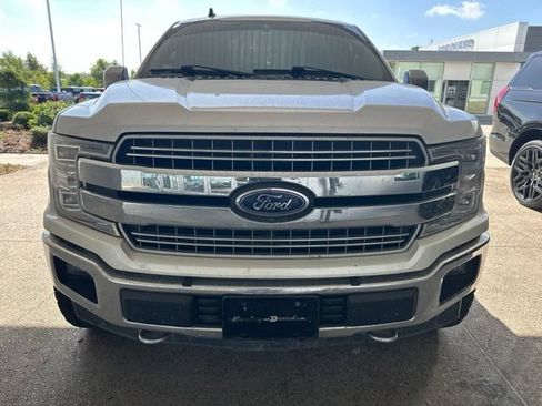 Used 2019 Ford F150 Lariat w/ Equipment Group 502A Luxury AWD/4WD image 4