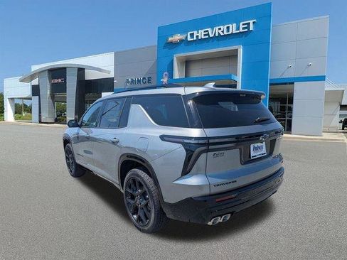 New 2026 Chevrolet Traverse RS w/ LPO, Floor Liner Package FWD image 7