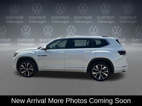 Used 2024 Volkswagen Atlas SEL Premium R-Line AWD/4WD image 2
